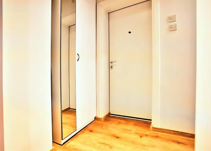 Unbeatable Location Comfy Central Apartment By Flat Mаnager