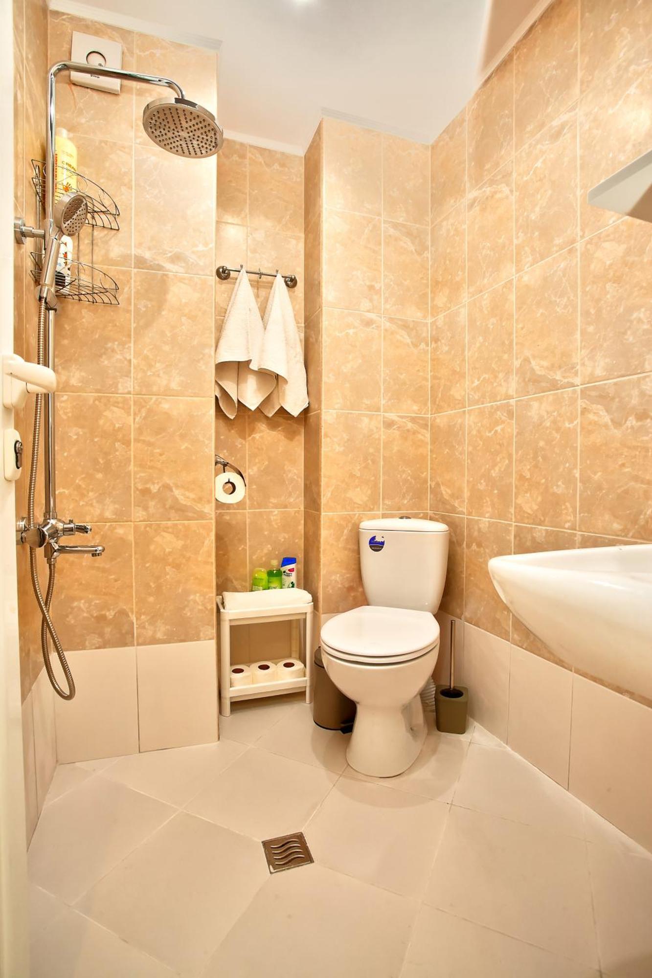 Unbeatable Location Comfy By Flat Mаnager Апартаменти *